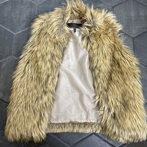 CI sono fur vest size M